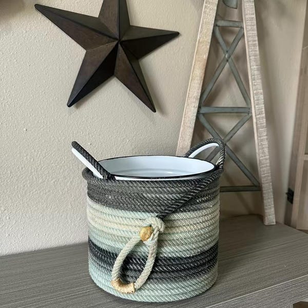 Western Lasso Rope Metal Bucket | Upcycled Cowboy Rope Decor | Rustic Farmhouse Storage Bucket | Ranch & Rodeo Home Decor