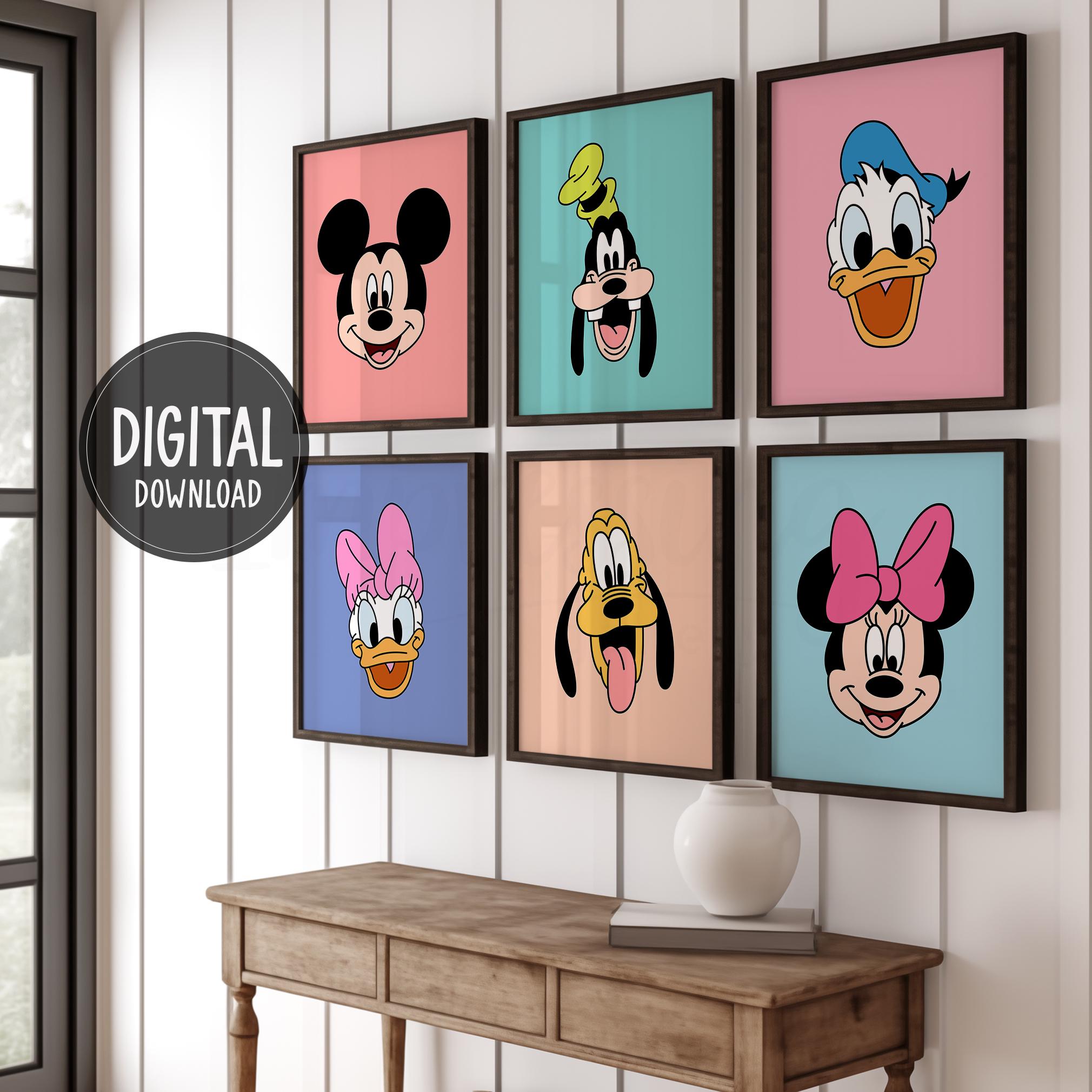 Mickey Mouse & Friends Face Prints With Backgrounds : Donald