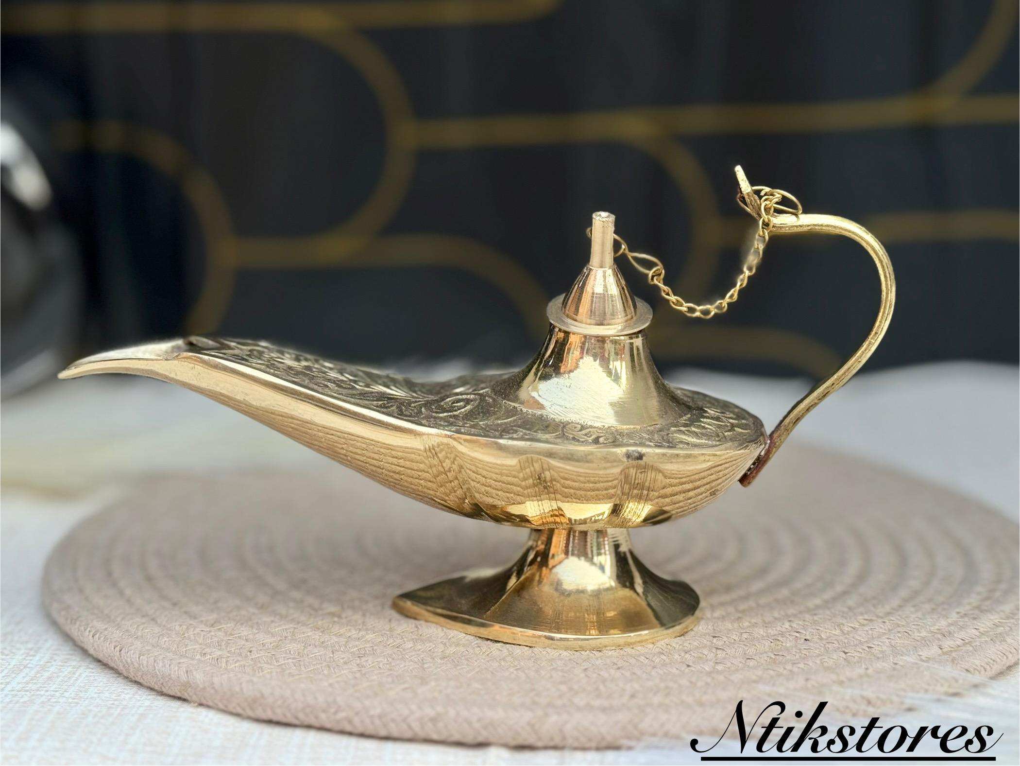 Candle Cutter Wick Trimmer Aladdin Brass Wick Cleaner Trimmer - Model R111,  Fits All Aladdin Oil Lamps Kerosene Collectible Aladdin Oil Lamps, image size:2100x1576