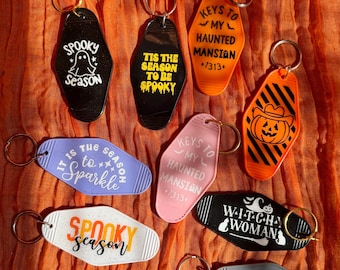 Retro Halloween Motel Keychain: Spooky Season Gift