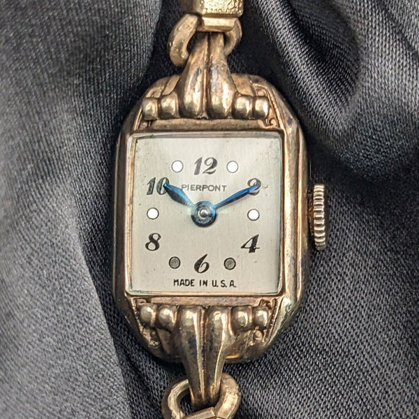 Serviced Art Deco Pierpont Ladies Watch 15 Jewels Swiss Circa. 1940