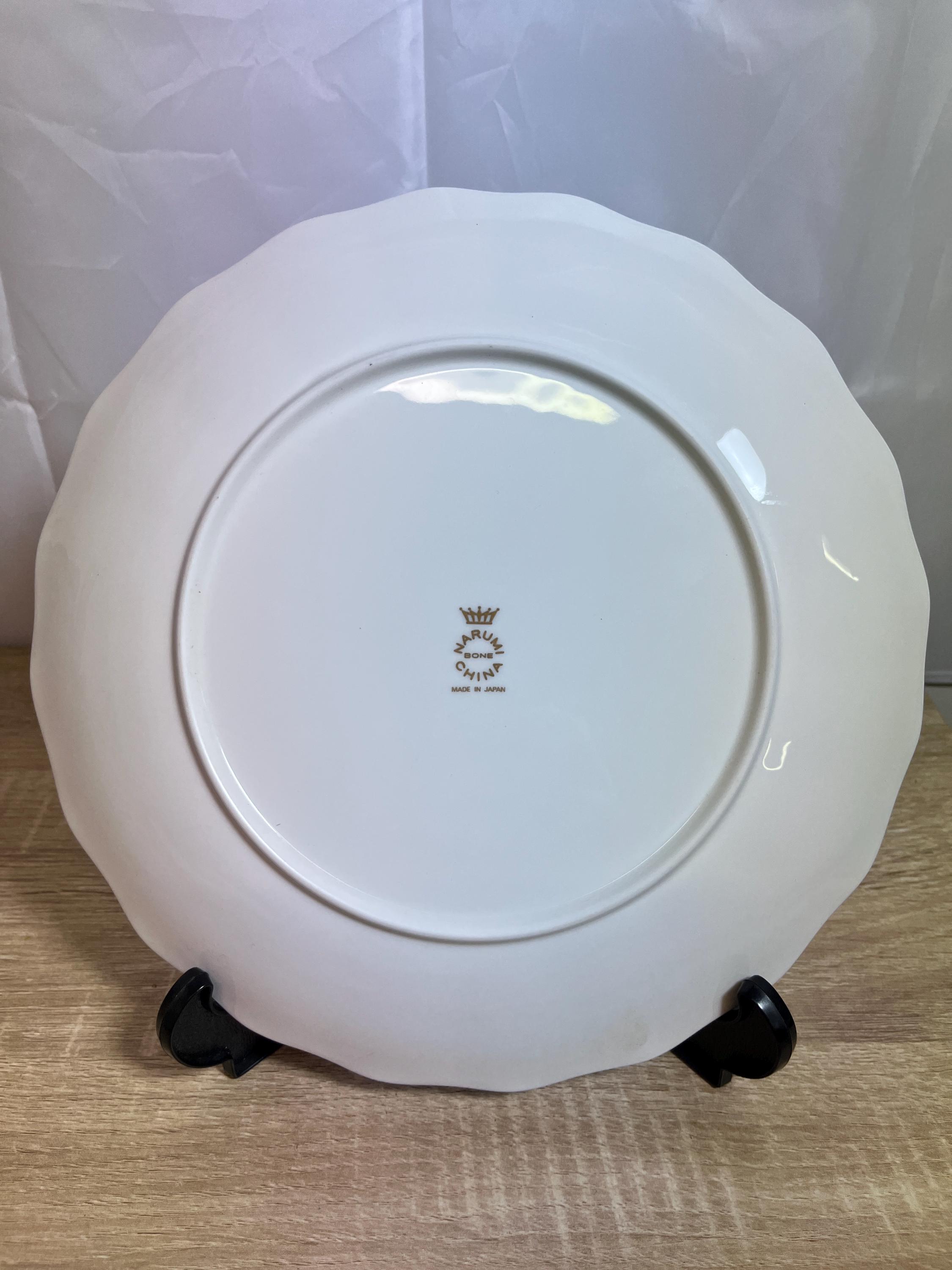 NARUMI ボーンチャイナ27㎝プレート　10枚　日本製 NARUMI ボーンチャイナ27㎝プレート 10枚 日本製 - メルカリ