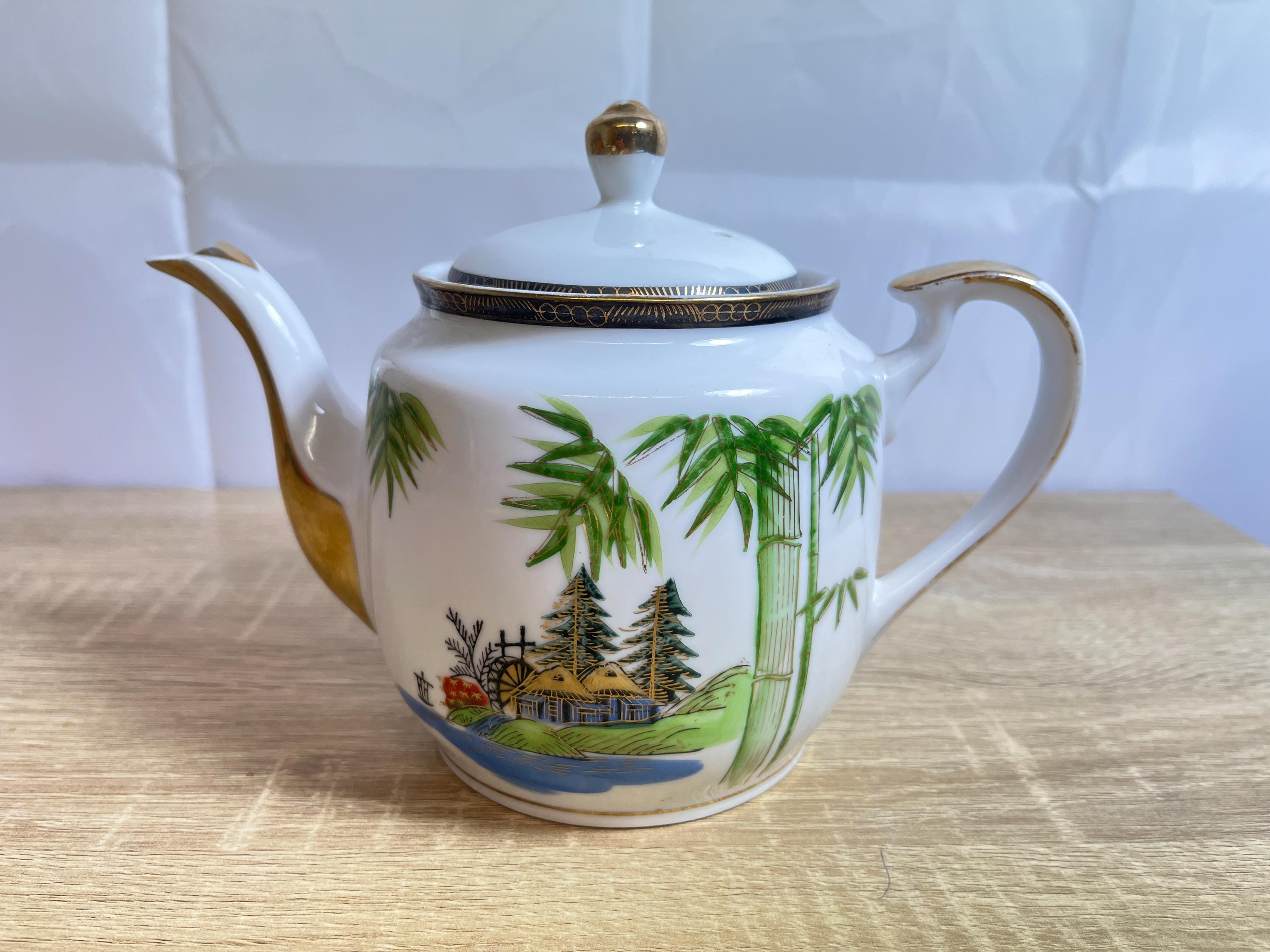 Vintage Kutani Japan Hand-Painted Teapot – Bamboo Landscape – Gold Gilt – 15cm – No Chips