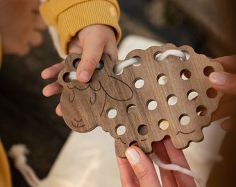 Mouton à laçage en bois pour tout-petit | Jouets à coudre Montessori pour enfants | Planche à enfiler