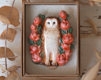 Owl brooch pin. Ceramic brooch barn owl in magnolia flowers. Pottery brooch magnolia.