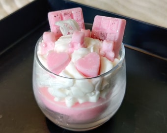 Handmade sweet pink dessert soy wax candle