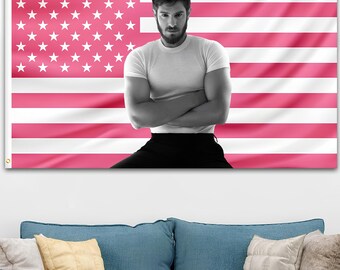 Tapiz de Andrew Garfield con la bandera rosa, tapices de pared para interiores de Andrew Garfield, decoración con la bandera rosa, pancarta estética para dormitorio universitario, regalo para cinéfilos.