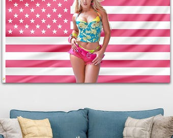 Tapiz de la bandera rosa de Zara Larsson, arte mural con estética de estrella del pop, decoración de poder femenino, póster de chica indie, regalo de decoración de moda para la habitación