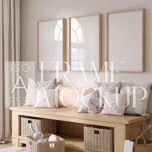 Maqueta de marco de guardería | Conjunto de 3 marcos en el interior del hogar | Reflejo de vidrio | Maquetas de impresiones y carteles | Sala de guardería | PSD Photoshop | DIN A