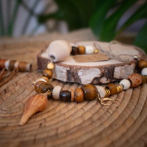 Boho Dreadlock Perlen Set: 35 Stk. + Fäden, Holz, goldenes Metall, Keramik, echte Muschelakzente
