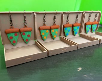 Orecchini a forma di pizza a tema TMNT con scatola per pizza