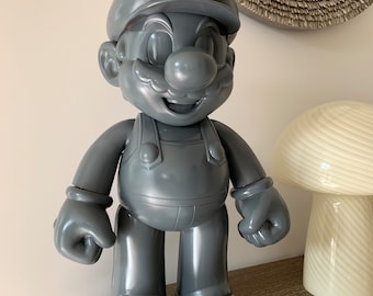 Figurine Mario XL > Gris foncé