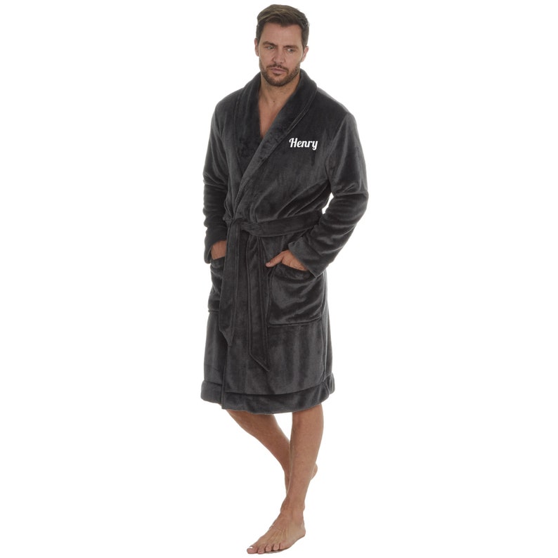 Cozy King Vibes: Personalized Men's Fleece Snuggle Robe for Ultimate Relaxation Grey