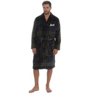 Cozy King Vibes: Personalized Men's Fleece Snuggle Robe for Ultimate Relaxation Green check