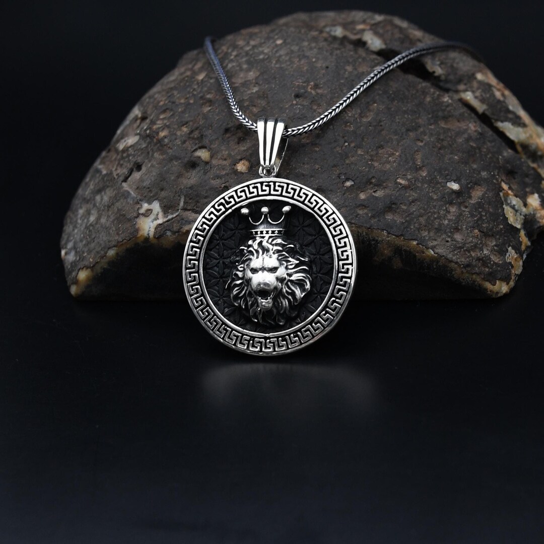王冠を戴いたライオンのシルバーネックレス、925スターリングシルバー