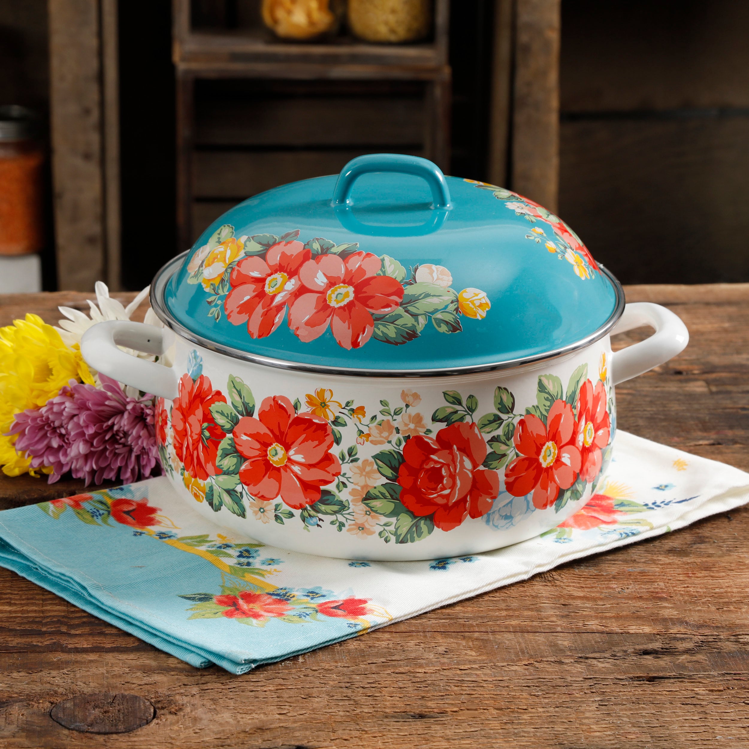 The Pioneer Woman Vintage Floral 4 Quart Dutch Oven With Lid 