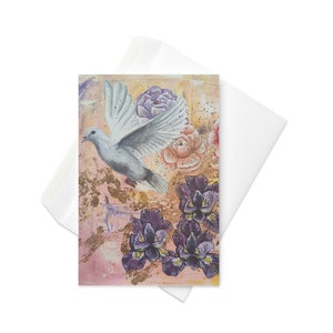 Golden Soar - Cartão de felicitações de afirmação com uma pomba branca em meio a flores de peônia e íris