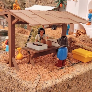 Playmobil large market, table and baskets included. Playmobil diorama - playmobil christmas - playmobil scenery - playmobil model