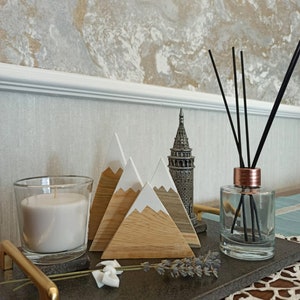 Wooden mountain set with snow details for home decoration