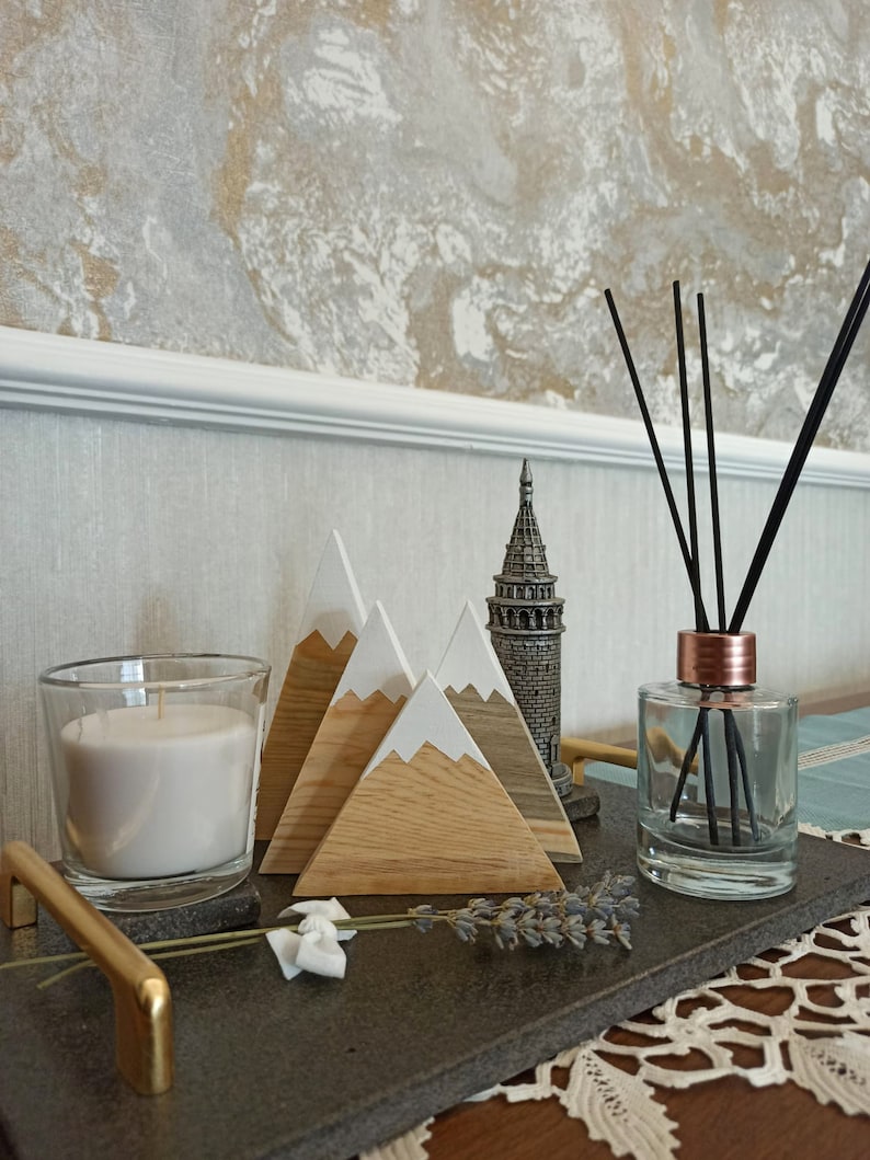 Wooden mountain set with snow details for home decoration