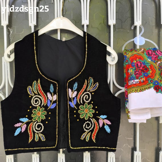 Verdusa Women's Floral Embroidery Open Front Cowgirl Vest