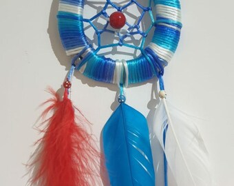 Atrapasueños de herradura azul / rojo / blanco