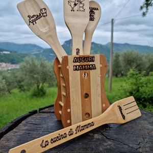 Set Wooden ladles with container / kitchen scoops with personalized engraving