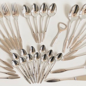 Danskt vintage silverpläterat bestick - mitten av århundradet modernistiskt "Kongelys" set om 35 delar - design av Frigast, Danmark