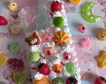 Decoden-telefoonhoesje, Matcha Strawberry Cake Charms, aangepast telefoonmodel