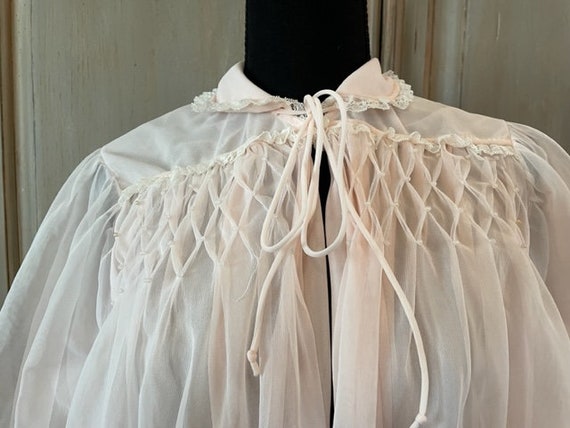 Pale Pink Vintage Bed Jacket - image 3