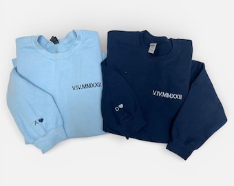 Moletom com gola redonda e numerais romanos - Data de aniversário bordada personalizada