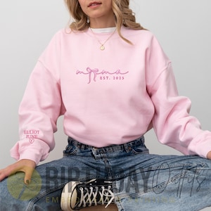 Op maat geborduurd Coquette Mama-sweater, geborduurde strik Mama ronde hals, gepersonaliseerd sweatshirt, trendy ronde hals voor vrouwen, moeder cadeaus