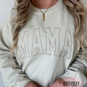 Embroidered Mama Sweatshirt, Embroidered mama Crewneck, Personalized Gifts, Personalized Sweatshirt, Trendy Crewnecks for Women, Mom gifts