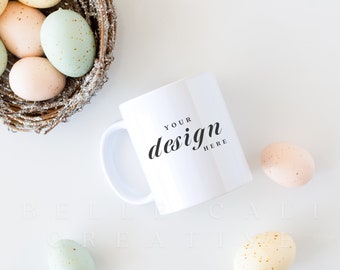 Mockup della tazza di Pasqua / Mug Mock Up / Mug Mockup / Mockup della tazza di caffè / Mockup della tazza di primavera / Foto d'archivio in stile / Download digitale JPG