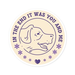 Dog mom round sticker