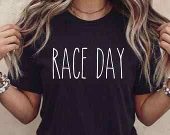Renntag Shirt, Rennsport-Shirt, Rennliebhaber-Shirt, Rennsaison-Shirt, Geschenke für Rennsportfrau oder -mann, Motocross-Hemd, Sportliebhaber-Hemd