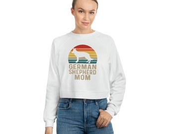 German Shepherd Mom Women's Cropped Fleece Pullover