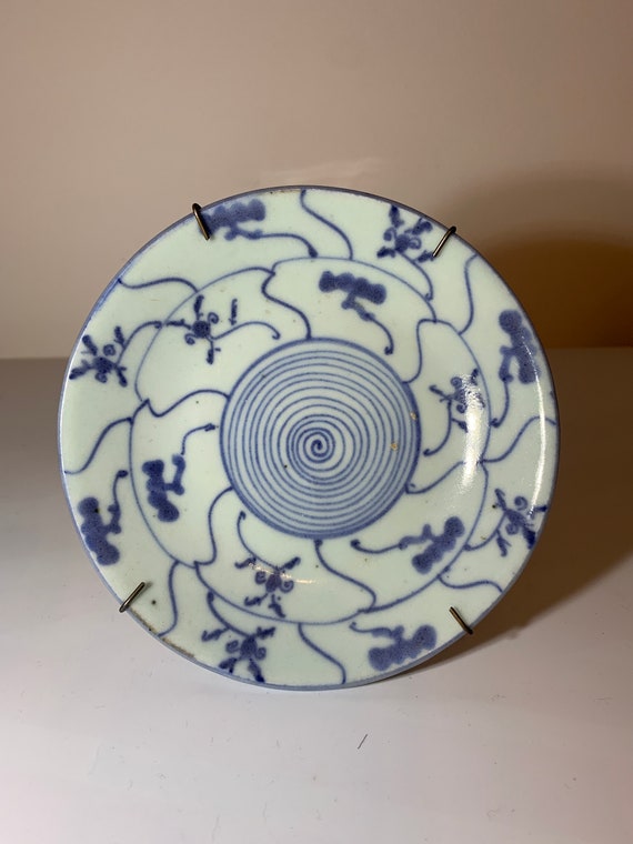 Chinese Export Plate in Blue & White. 19th Century Collectable