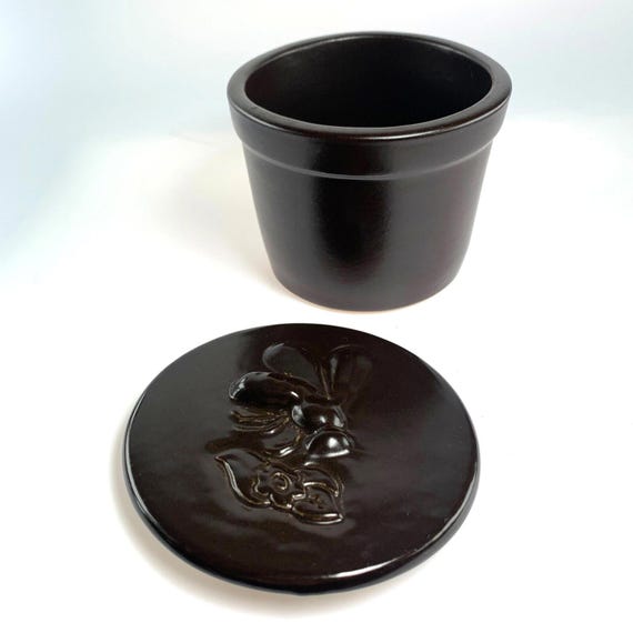Mid Century Honey Pot with Honey Bee Lid by Honiton Devon Pottery 1970s. Vintage Kitchen. Country Cottage Style