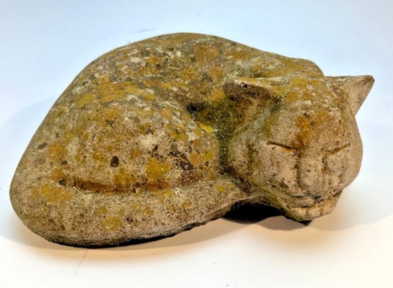 Antique Garden Sleeping Cat Ornament or Statue, Well Weathered and Solid W18cm