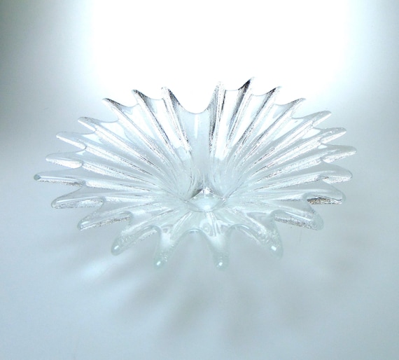Vintage Dartington Crystal Palm Dish in Clear Crystal. Decorative Crystal Bowl 1980s Palm Dish