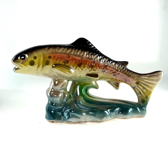 Mid Century Trout Figurine in Lustre Finish. 1950s Fish Ornament Iridescent