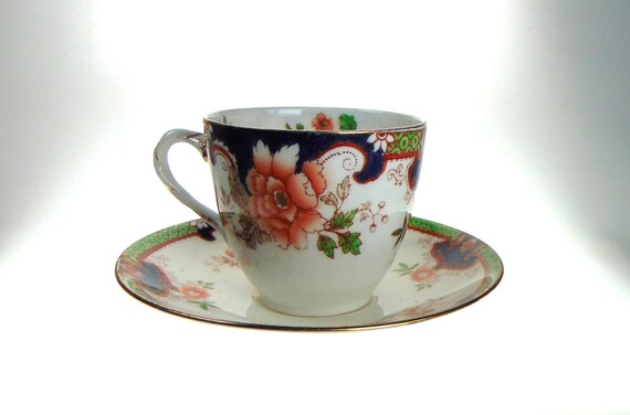 Royal Doulton Antique Teacup and Saucer in English Bone China 1900s - Imari Style Floral Pattern in Pink Blue and White