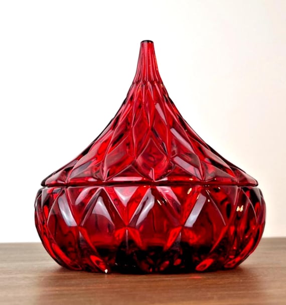 Shannon Crystal Ruby Red Glass Candy Dish W/Lid Kiss Shaped Designed in Ireland