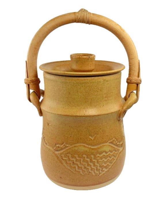 Hilbre View Pottery Lidded Jar with Wooden Handle. Hilbre View Pottery, Flint. Cookie Jar, Biscuit Barrel, Storage Jar, Coffee Jar