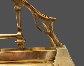 Antique Victorian Brass Fireplace Fender with Decorative Rails - 133cm to 158cm