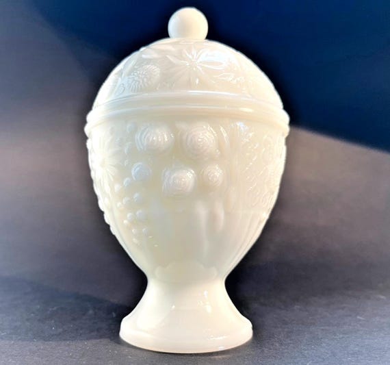 Vintage Avon White Milk Glass Candy Dish Trinket Dish Hobnail Glass in VGC H15cm