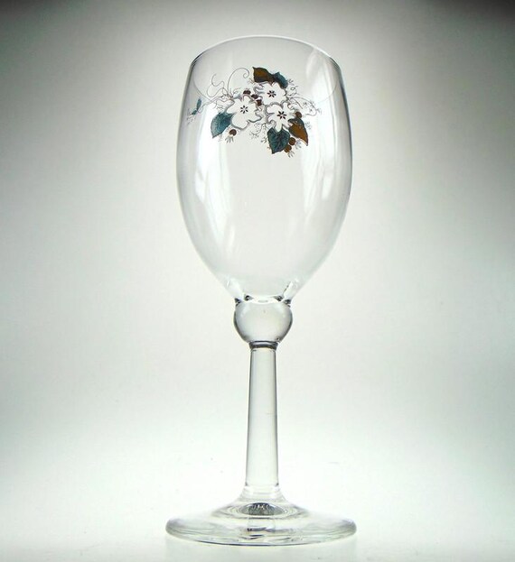 5 Mid Century Wine Glasses with Floral Detail. Retro Drinking. Mid Century Glassware