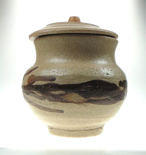 Hand Crafted Pottery Jar with Lid. Neutral Colours Mid Century Design. Earthenware Lidded Jar 1970s Aesthetic with Brown