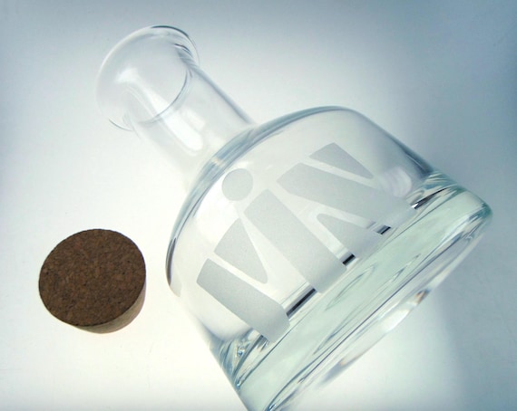 1960s Dartington Crystal Carafe, Wine Flask or Decanter, Acid Etched VIN on Front. Mid Century Crystal Wine Decanter